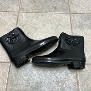 Black short rain boots, brand Mel
